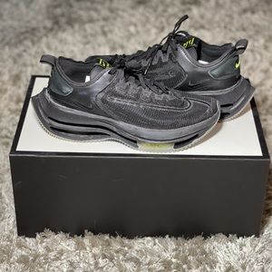 Nike Double Stacked Zoom Sneaker